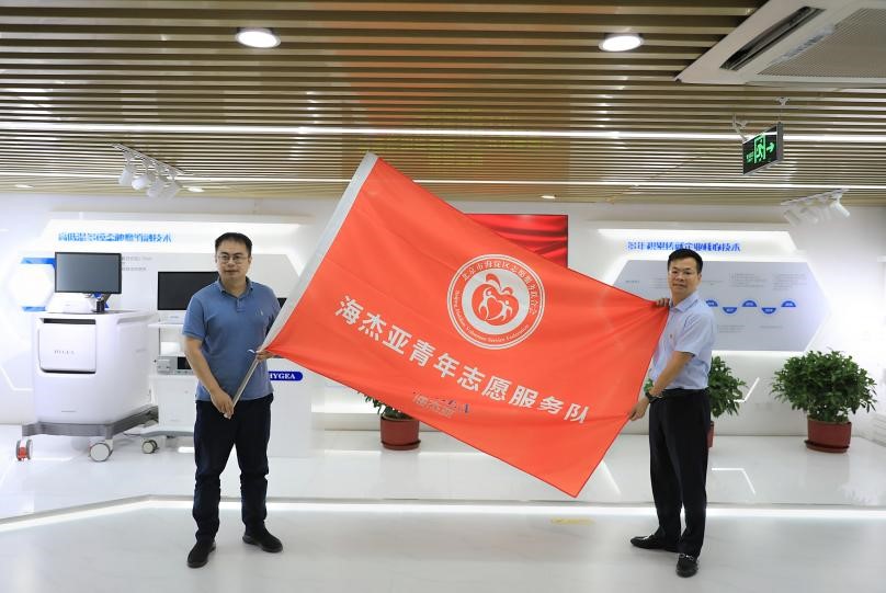 正青春！建团百年之际，，，“青年文化号”走进JIUYOU.com